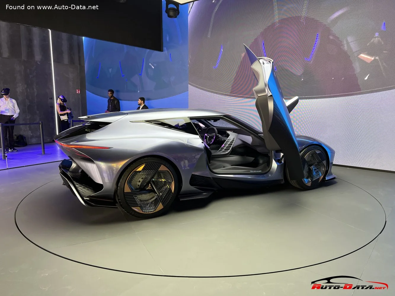 Cupra Raval Cupra Raval concept thumbnail 6