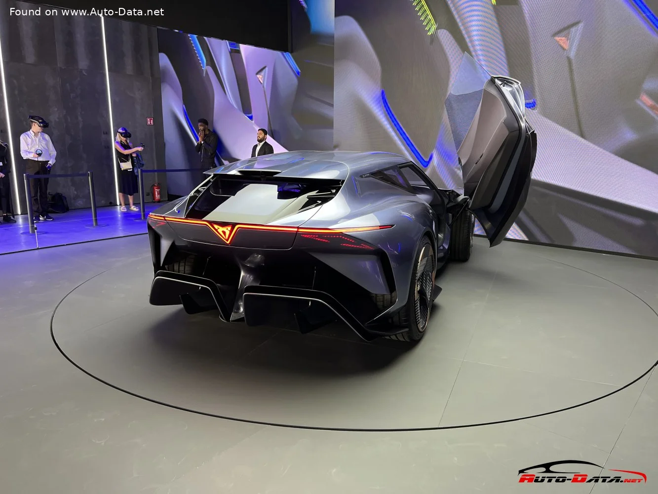 Cupra Raval Cupra Raval concept thumbnail 7