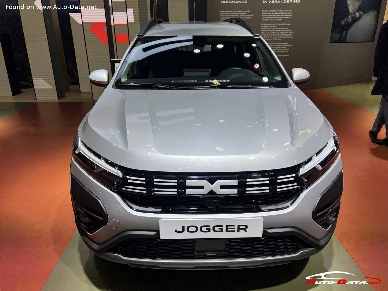Dacia Jogger 1.0 TCe (110 Hp)2022 - thumbnail 18