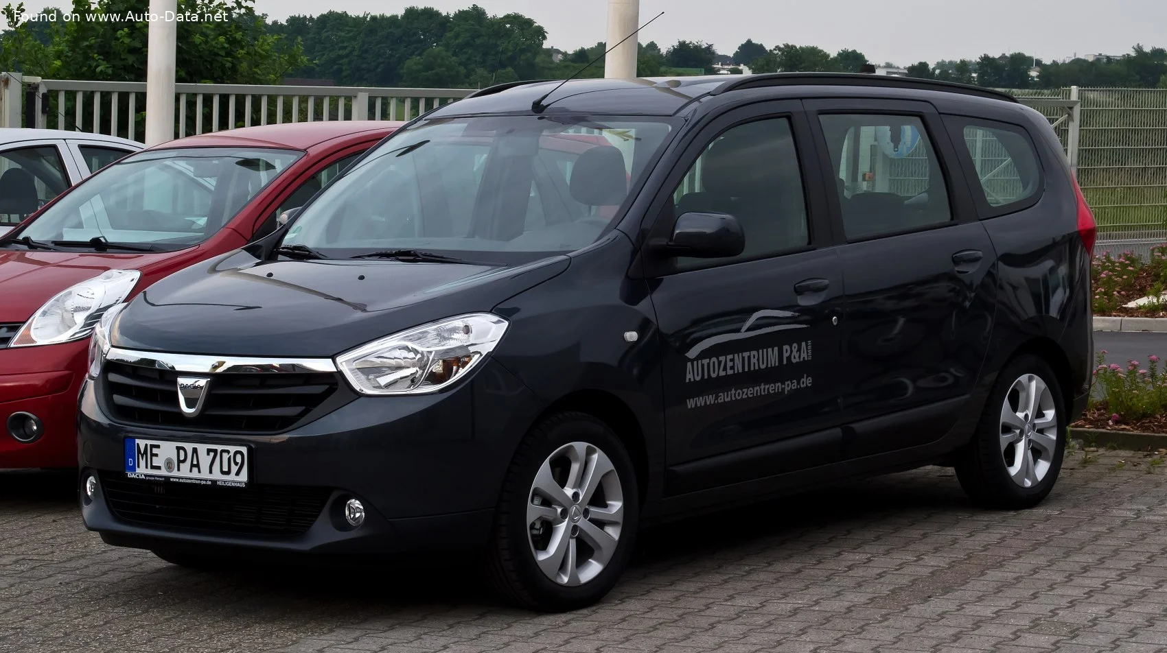 Dacia Lodgy 1.2 TCe (115 Hp)2012 - 2017 - 1