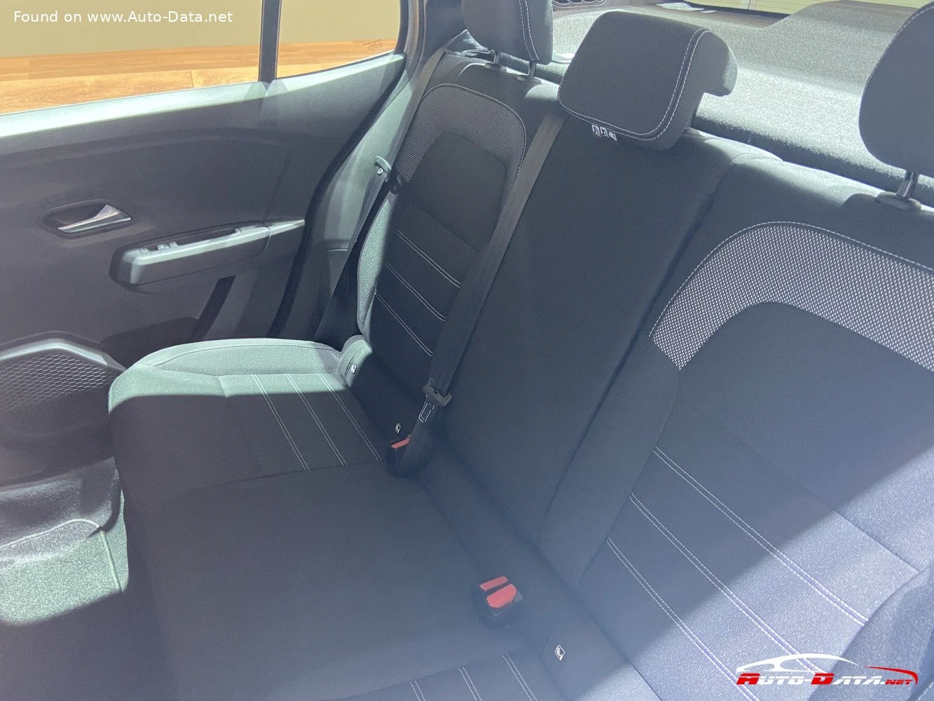 Dacia Logan 1.0 ECO-G (101 Hp) LPG2020 - 2022 thumbnail 10