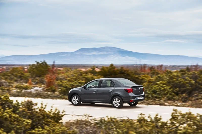 Dacia Logan 0.9 TCe 90 CP (90 Hp)2016 - 2018 thumbnail 11