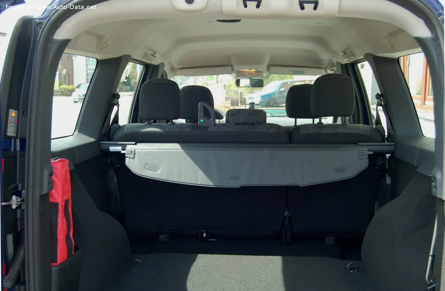 Dacia Logan 1.4 MPI (75 Hp)2008 - 2010 thumbnail 11