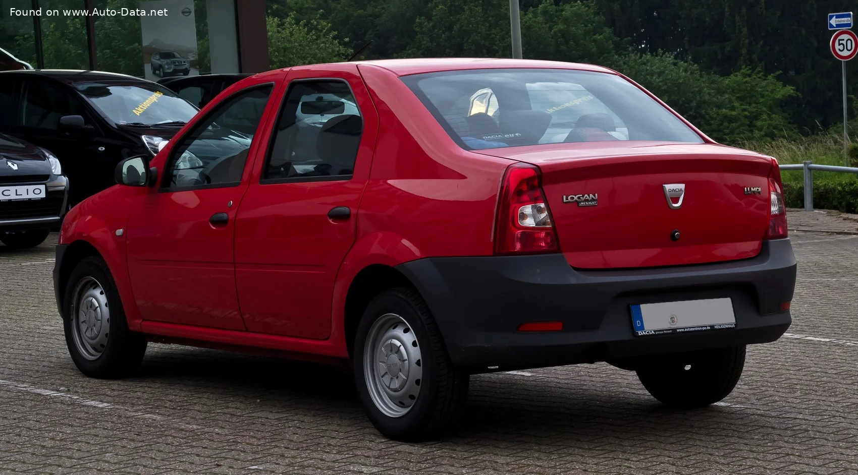 Dacia Logan 1.2 (75 Hp)2008 - 2012 thumbnail 2
