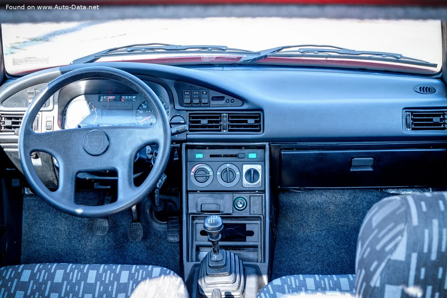 Dacia Nova 1.4 (62 Hp)1995 - 2000 thumbnail 3