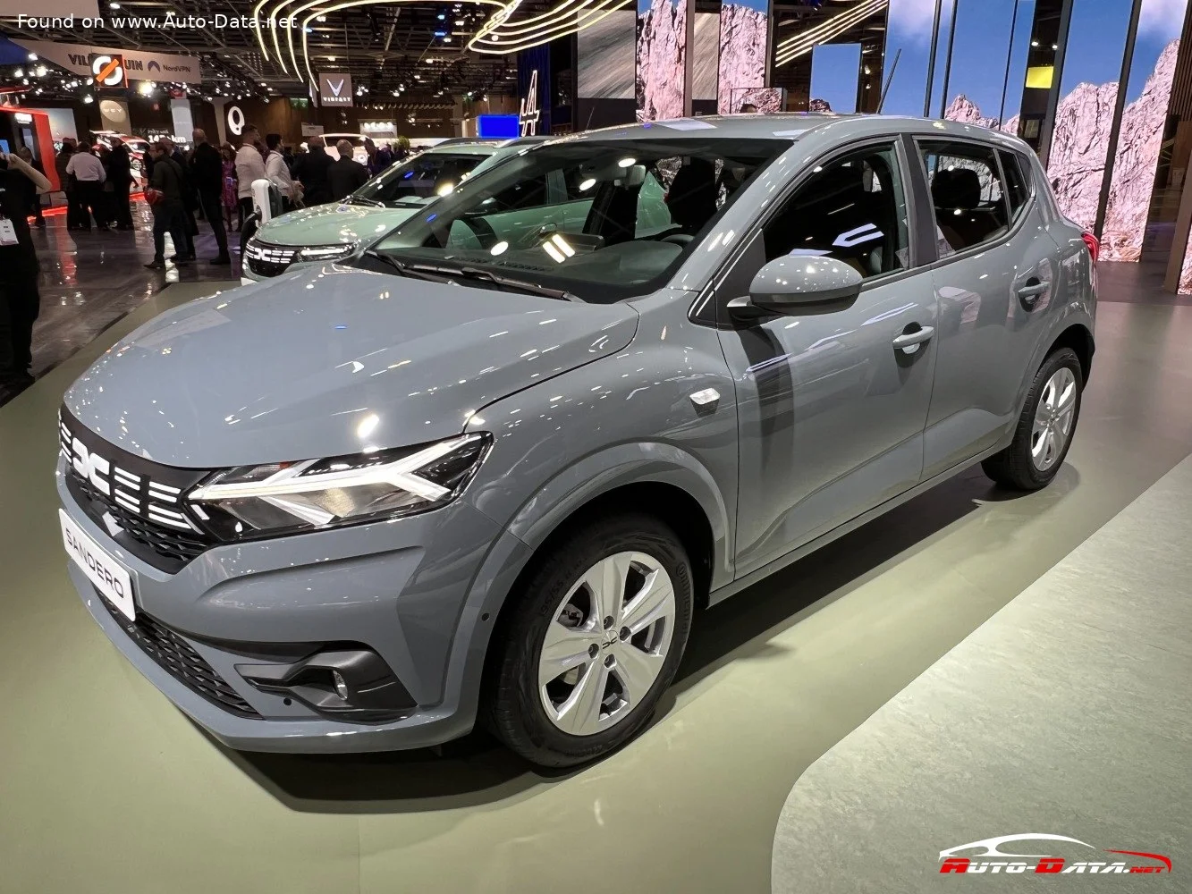 Dacia Sandero 1.0 ECO-G 100 (91/101 Hp) LPG2022 - - 1