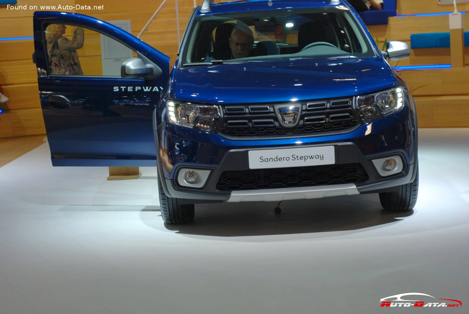 Dacia Sandero 0.9 TCe (90 Hp) LPG Start&Stop2016 - 2020 thumbnail 17