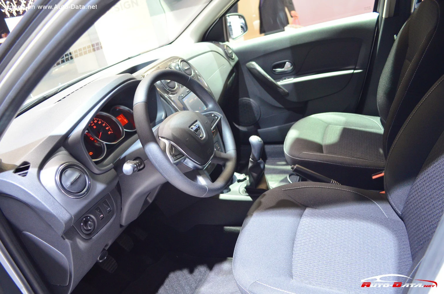 Dacia Sandero 0.9 TCe (90 Hp) LPG Start&Stop2016 - 2020 thumbnail 7