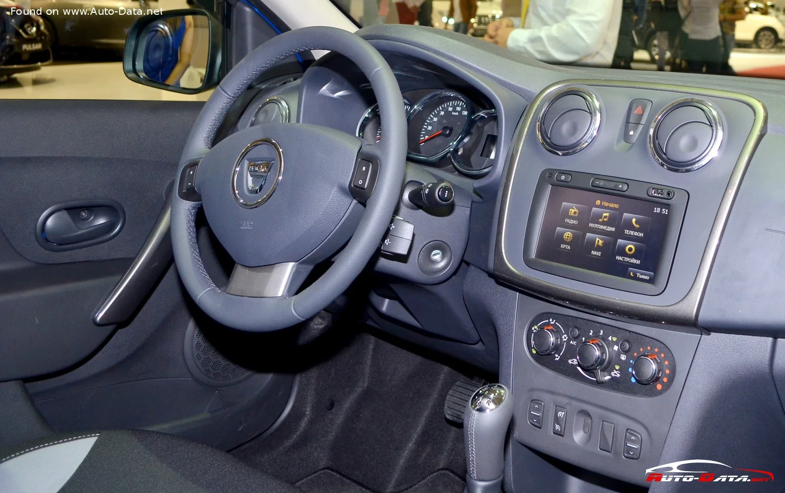 Dacia Sandero 0.9 Tce (90 Hp)2012 - 2015 thumbnail 4