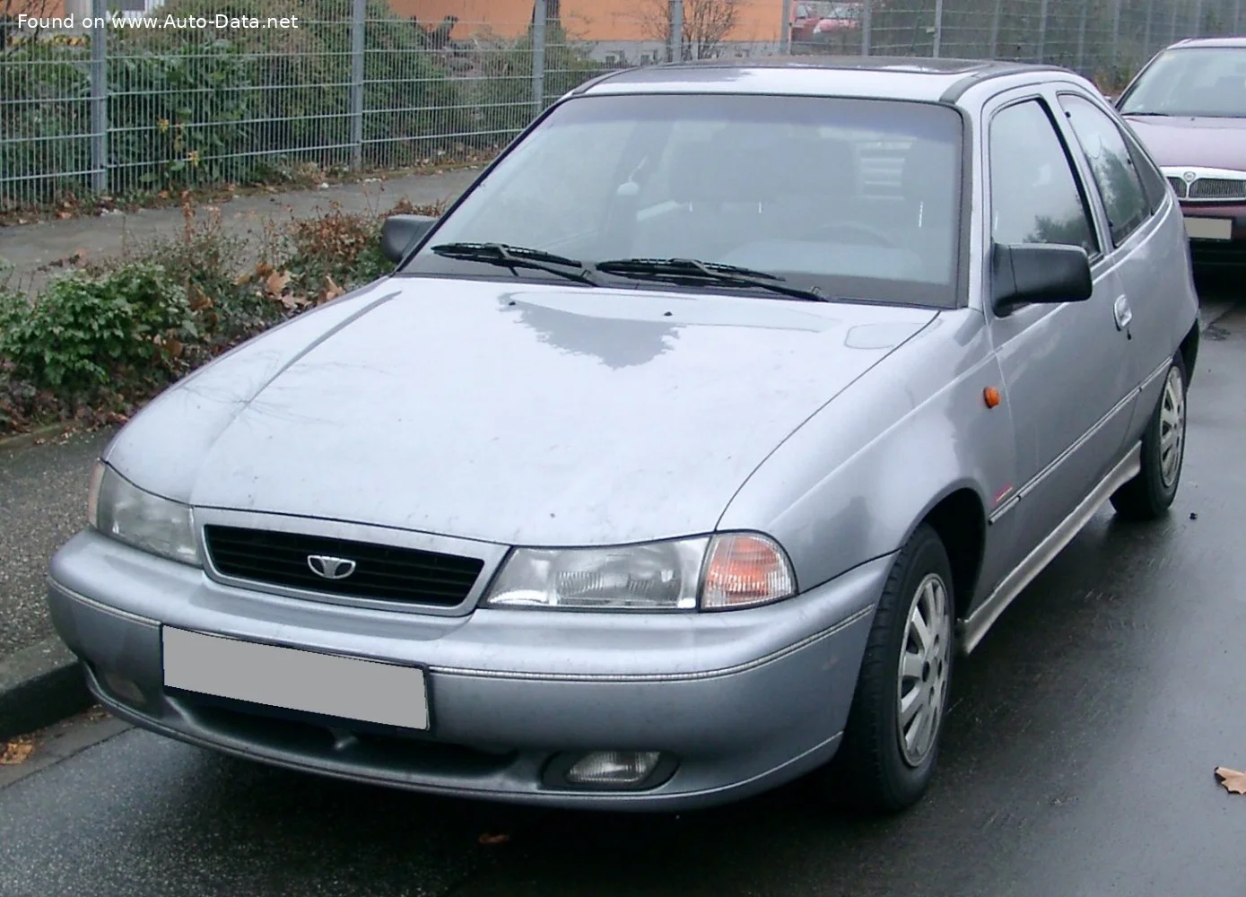 Daewoo Nexia 1.5 i 16V (90 Hp)1995 - 1997 thumbnail 3