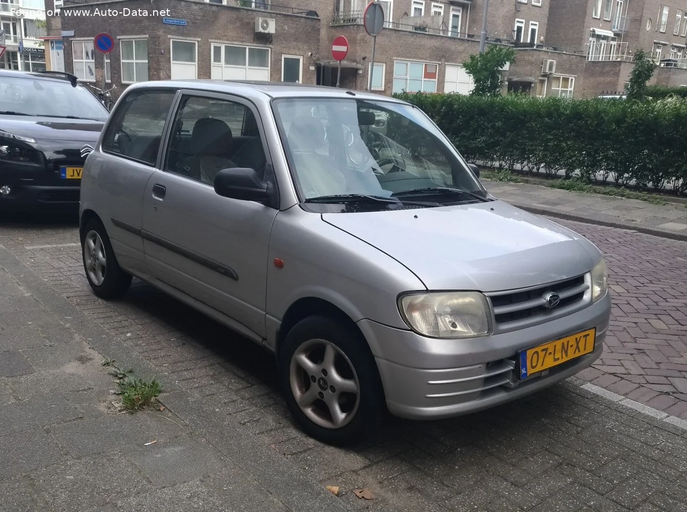 Daihatsu Cuore 1.0 i (L701) (56 Hp)1998 - 2003 thumbnail 3