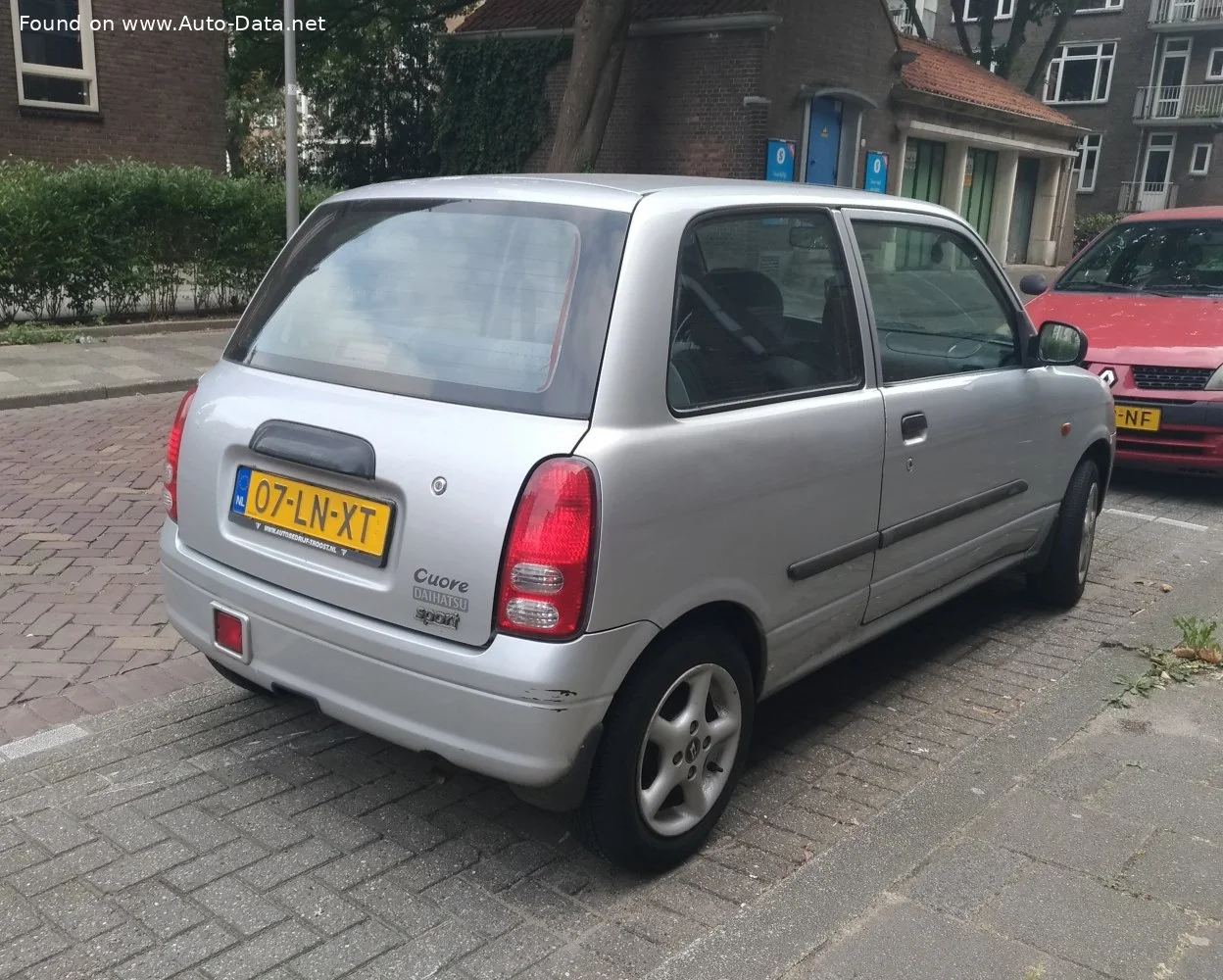 Daihatsu Cuore 1.0 i (L701) (56 Hp)1998 - 2003 thumbnail 4
