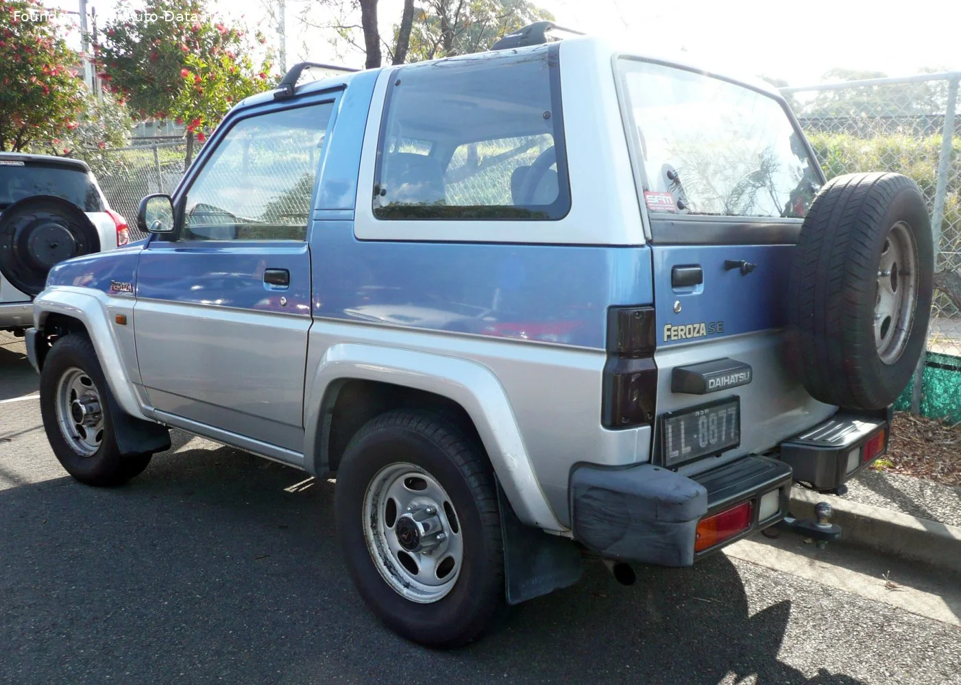 Daihatsu Feroza 1.6 i 16V (95 Hp)1988 - 1998 thumbnail 4