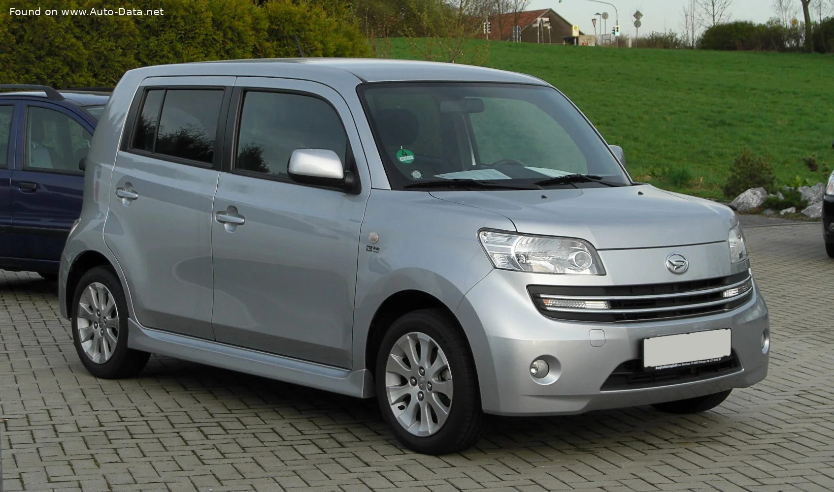 Daihatsu Materia modeli