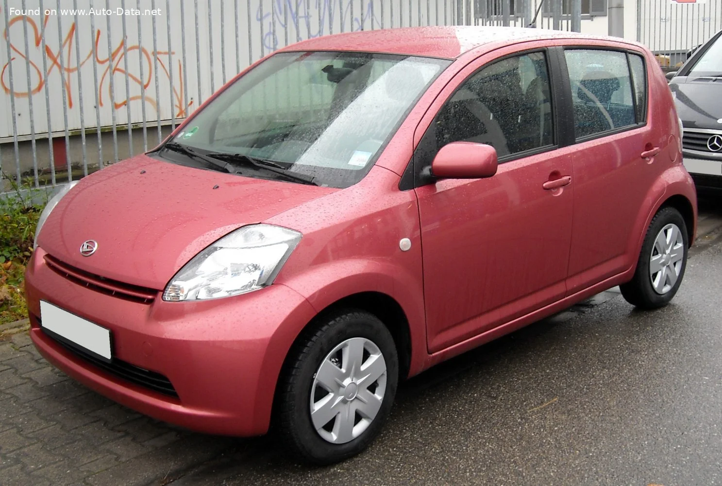 Daihatsu Sirion modeli