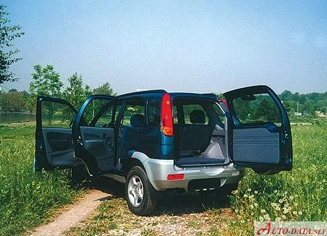 Daihatsu Terios 1.3 i 16V 4WD (86 Hp)1997 - 2006 thumbnail 12