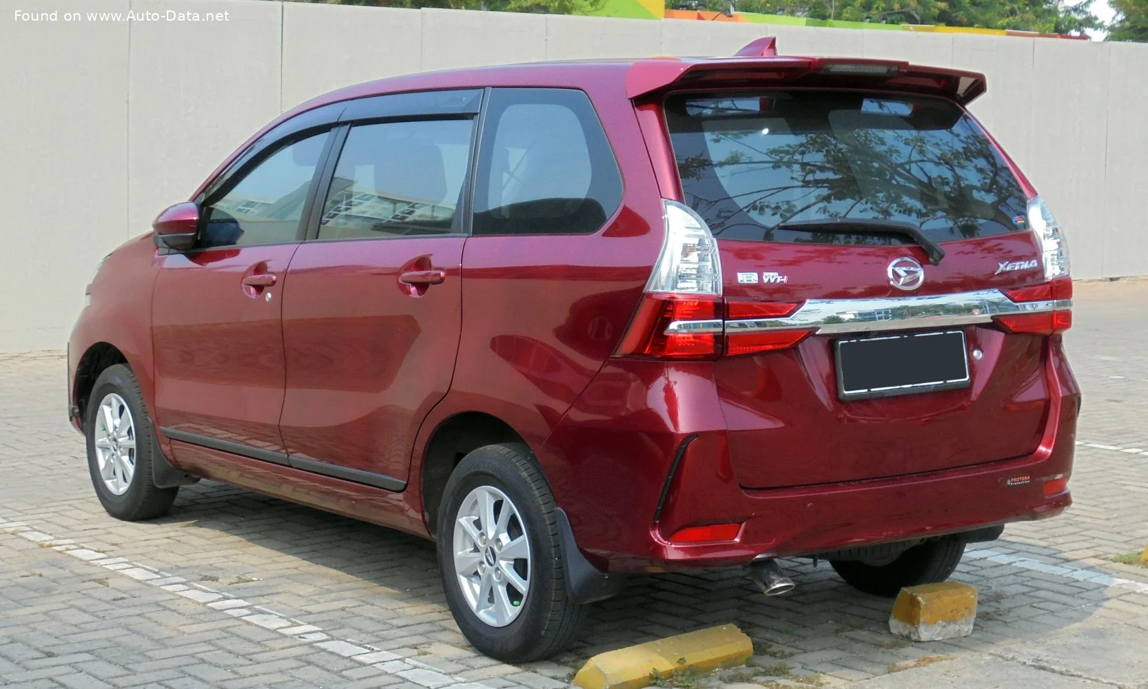 Daihatsu Xenia 1.3 (97 Hp)2019 - 2021 thumbnail 3
