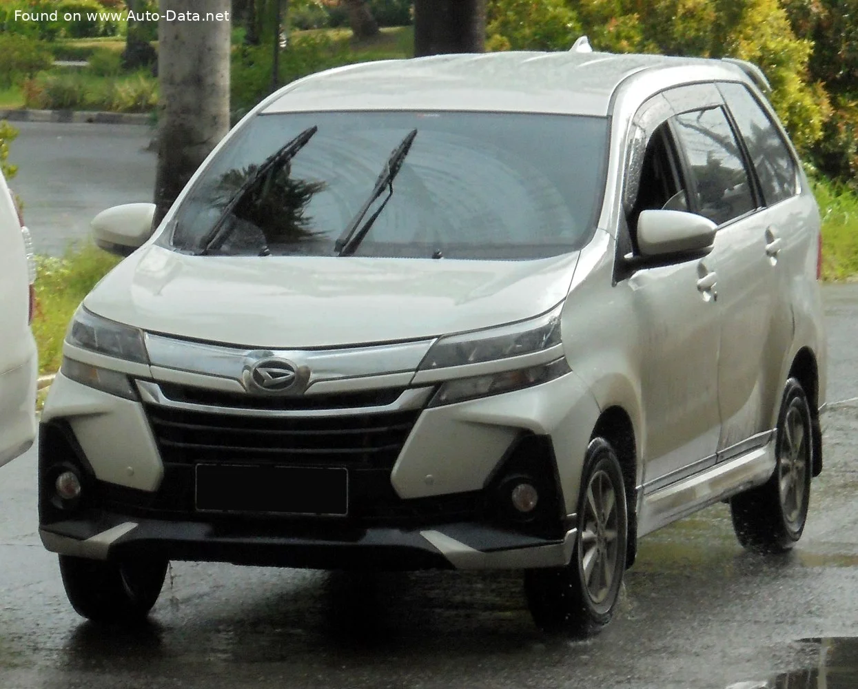 Daihatsu Xenia 1.3 (97 Hp)2019 - 2021 thumbnail 4