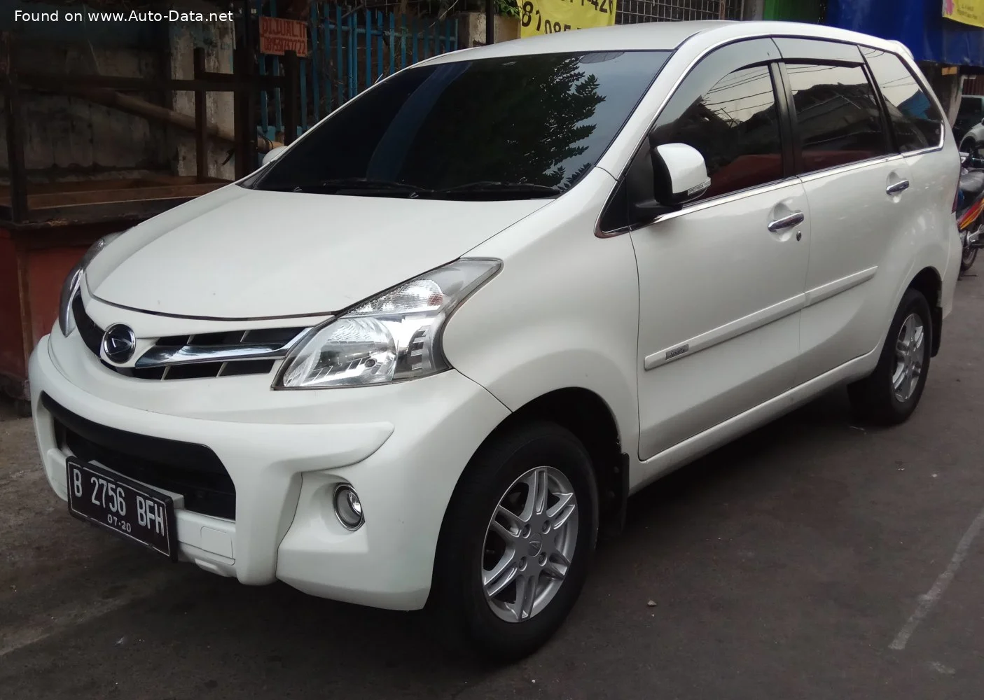 Daihatsu Xenia 1.0 (63 Hp)2011 - 2015 thumbnail 2