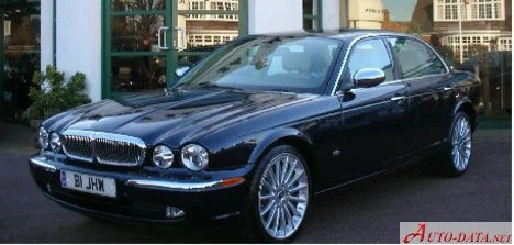 Daimler Super Eight 4.2i V8 32V (400 Hp)2005 - 2009 - 1