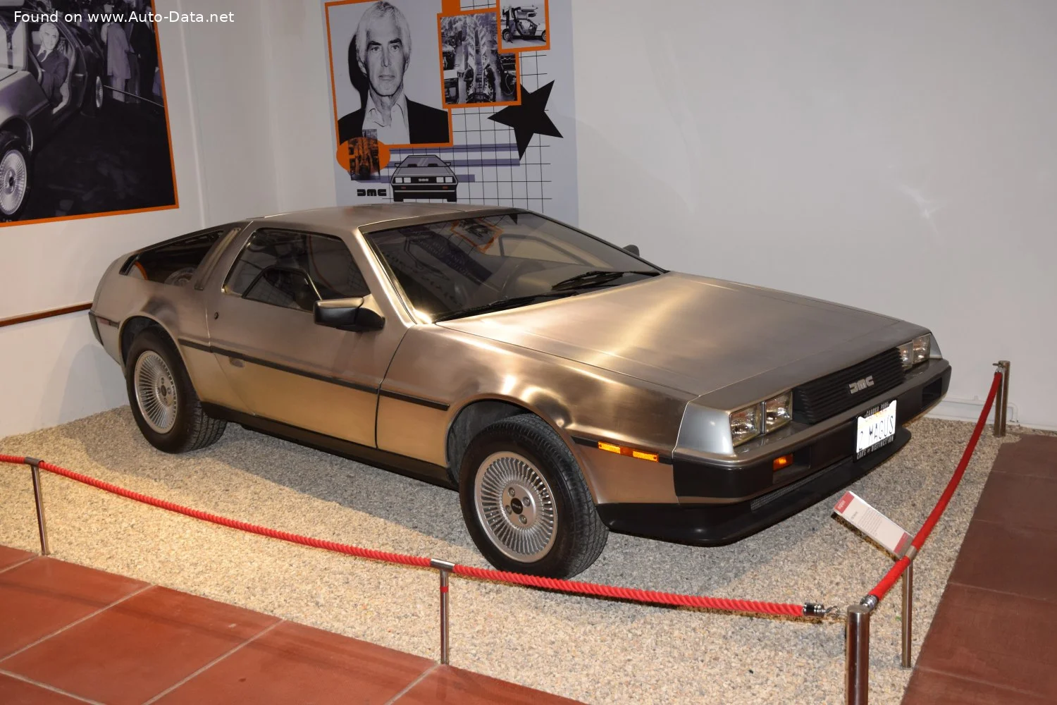 De Lorean Dmc-12 2.9 V6 (132 Hp)1981 - 1983 thumbnail 5