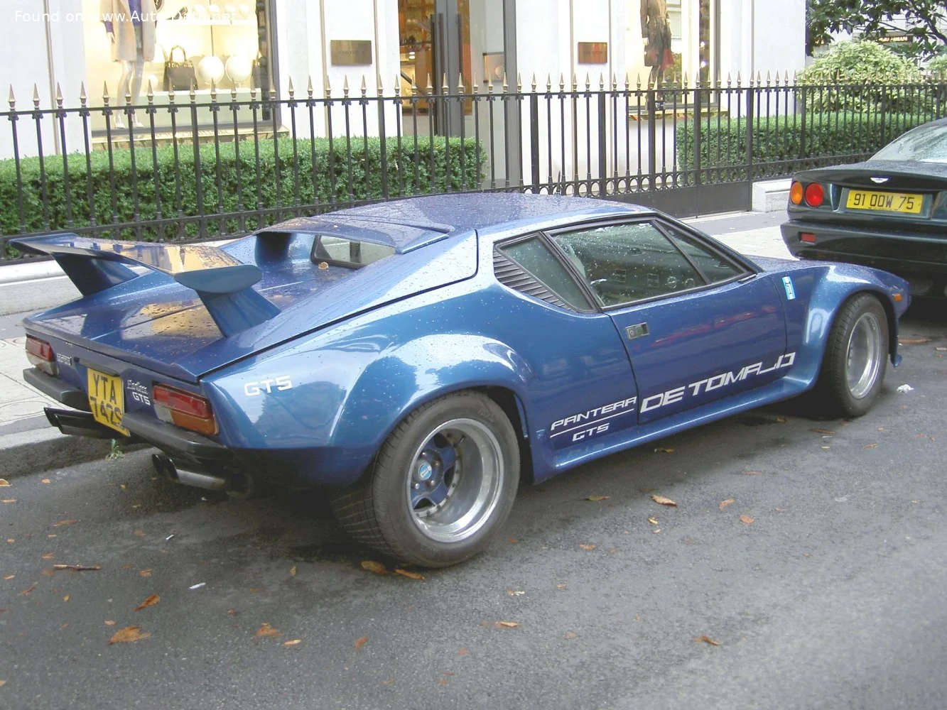 De Tomaso Pantera 5.8 V8 (350 Hp)1980 - 1989 thumbnail 2