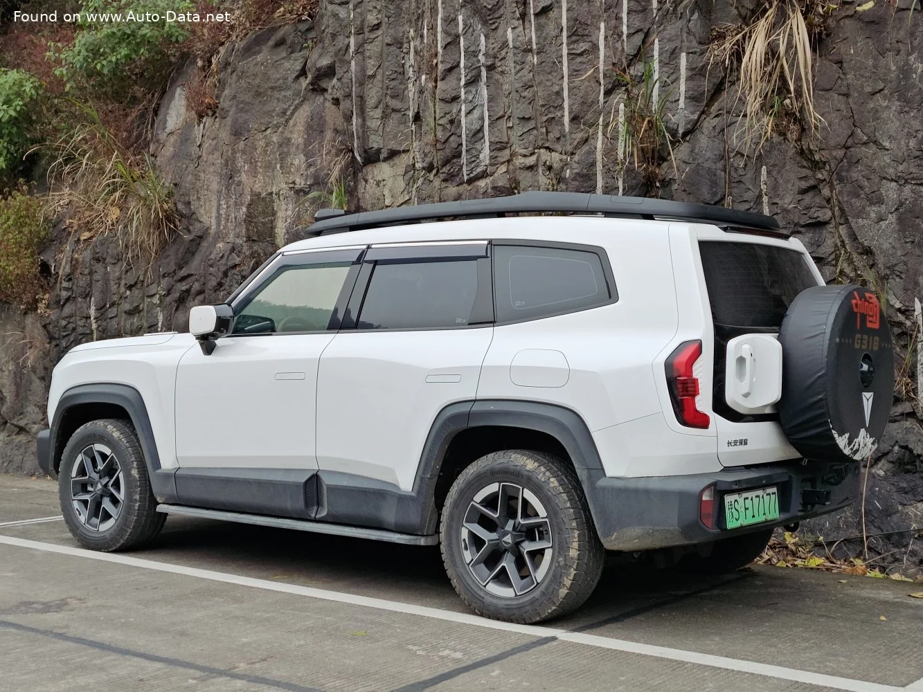 Deepal G318 1.5T 18.99 kWh (252 Hp) Extended Range2024 - thumbnail 5