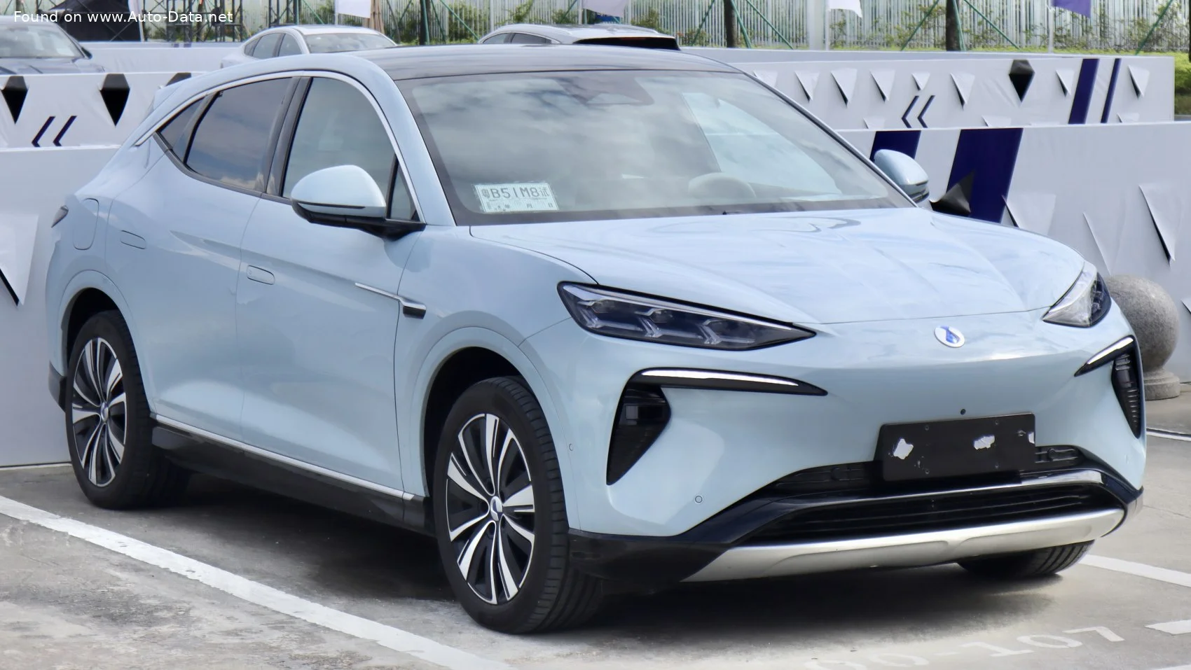 Denza N7 71.8 kWh (231 Hp) Electric2024 - - 1