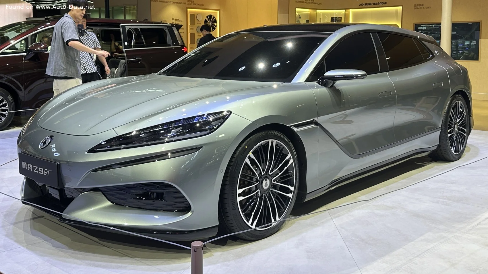 Denza Z9 100 kWh (965 Hp) Electric 4WD2024 - thumbnail 15