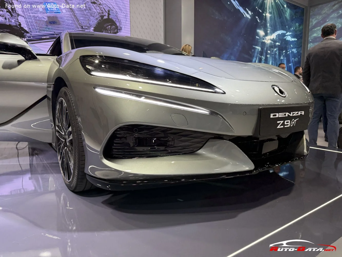 Denza Z9 100 kWh (965 Hp) Electric 4WD2024 - thumbnail 3