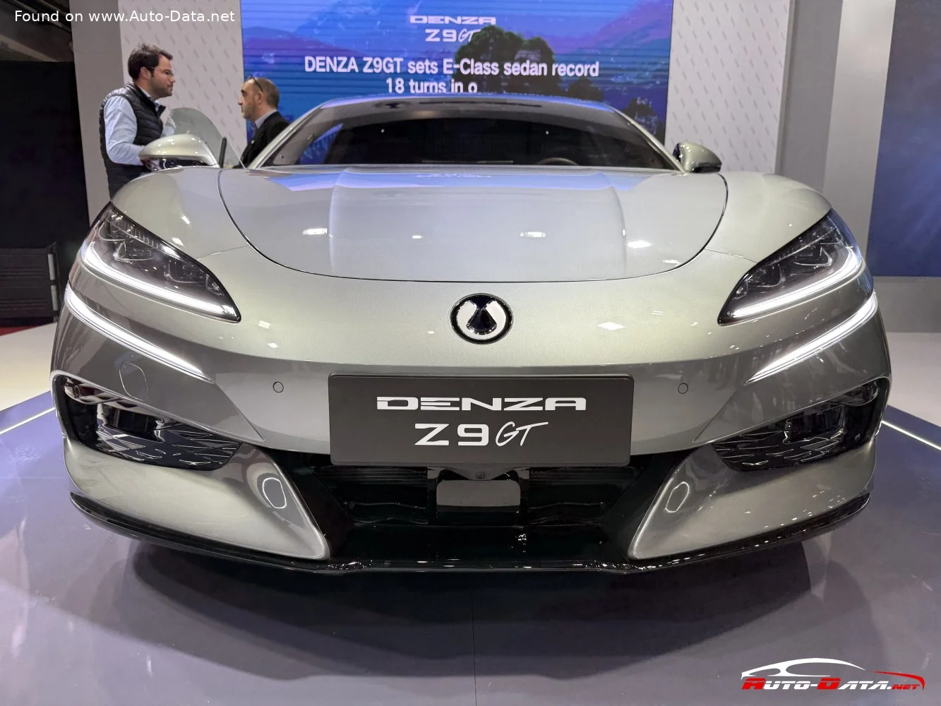 Denza Z9 100 kWh (965 Hp) Electric 4WD2024 - thumbnail 5