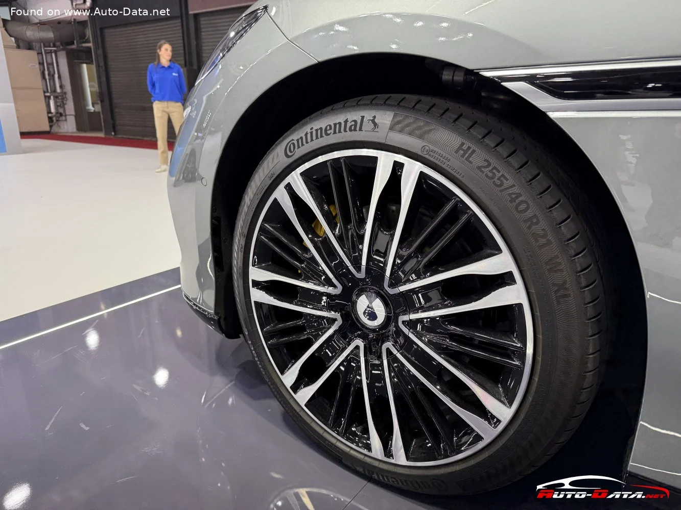 Denza Z9 100 kWh (965 Hp) Electric 4WD2024 - thumbnail 10
