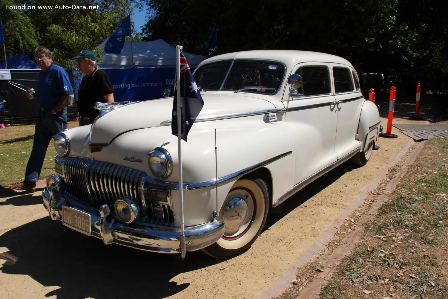 DeSoto Custom 3.9 (109 Hp)1946 - 1949 thumbnail 11