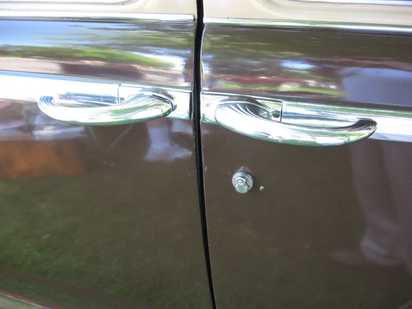 DeSoto Custom 3.9 (109 Hp)1946 - 1949 thumbnail 6
