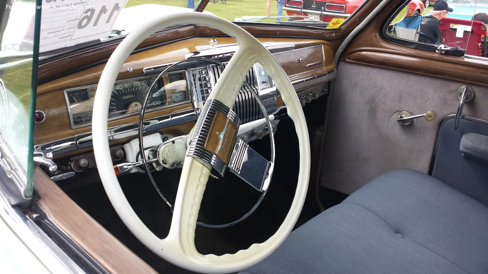 DeSoto Custom 3.9 (109 Hp)1946 - 1949 thumbnail 6