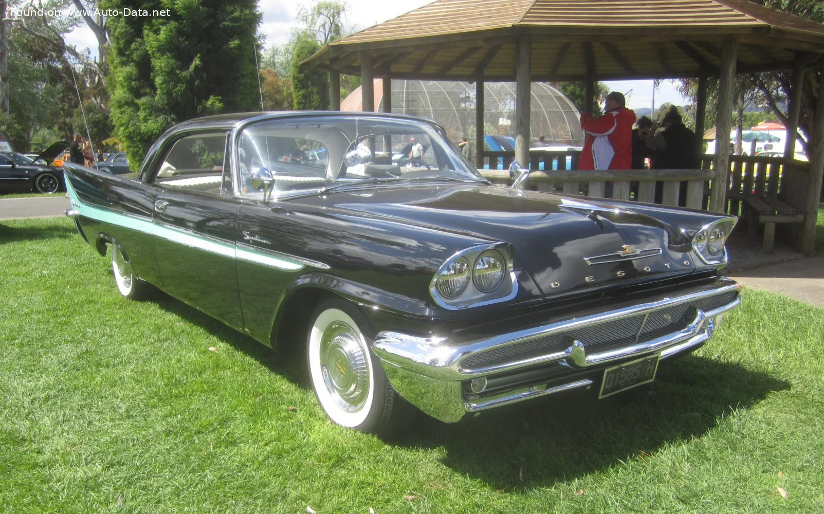 DeSoto Firedome 5.9 V8 (295 Hp)1957 - 1958 - 1