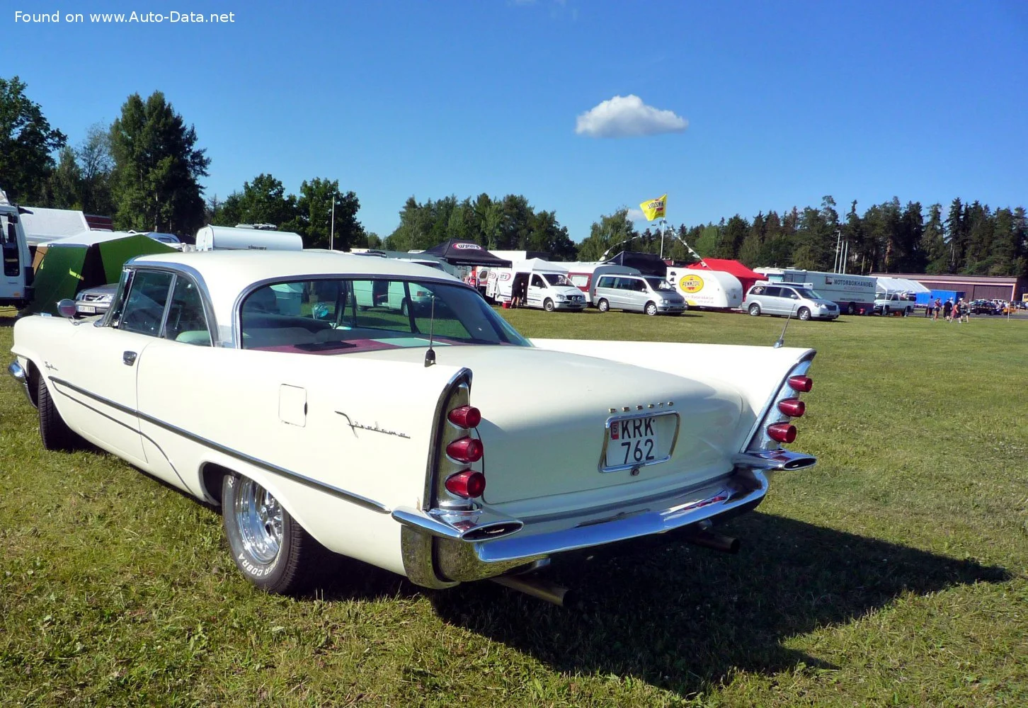 DeSoto Firedome 5.6 V8 (270 Hp)1956 - 1957 - 1