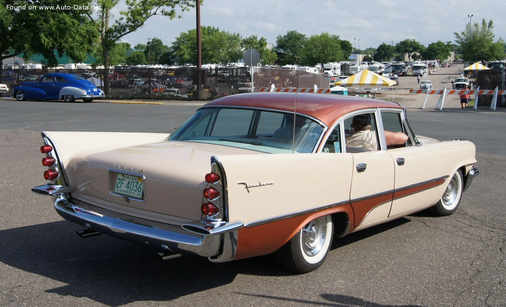 DeSoto Firedome 5.6 V8 (270 Hp)1956 - 1957 thumbnail 2