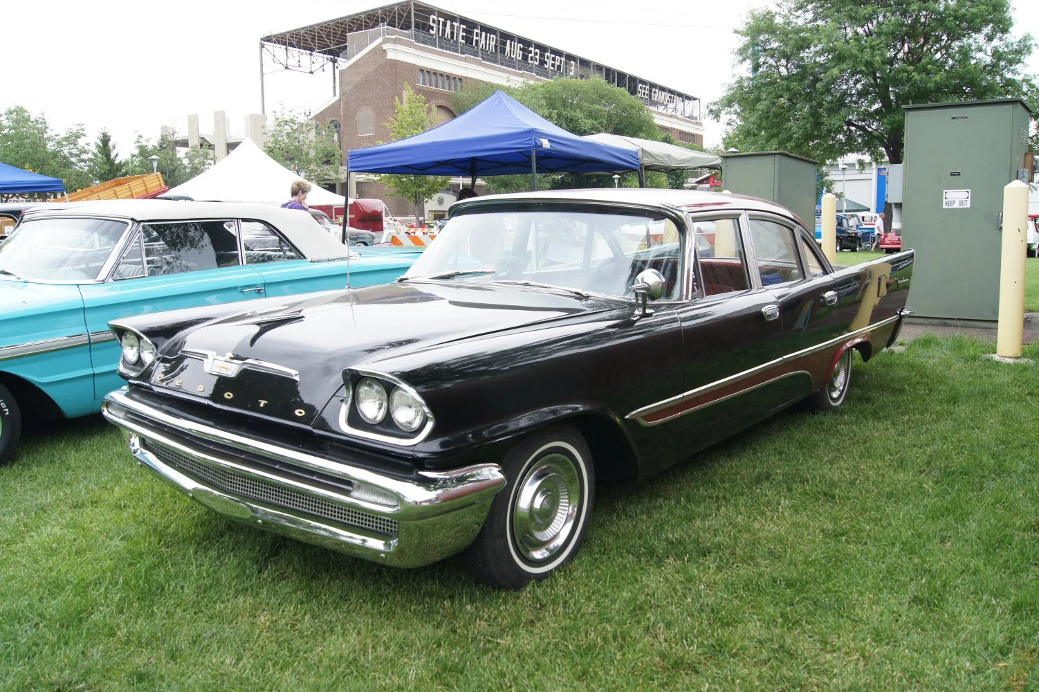 DeSoto Firedome 5.6 V8 (270 Hp)1956 - 1957 thumbnail 11