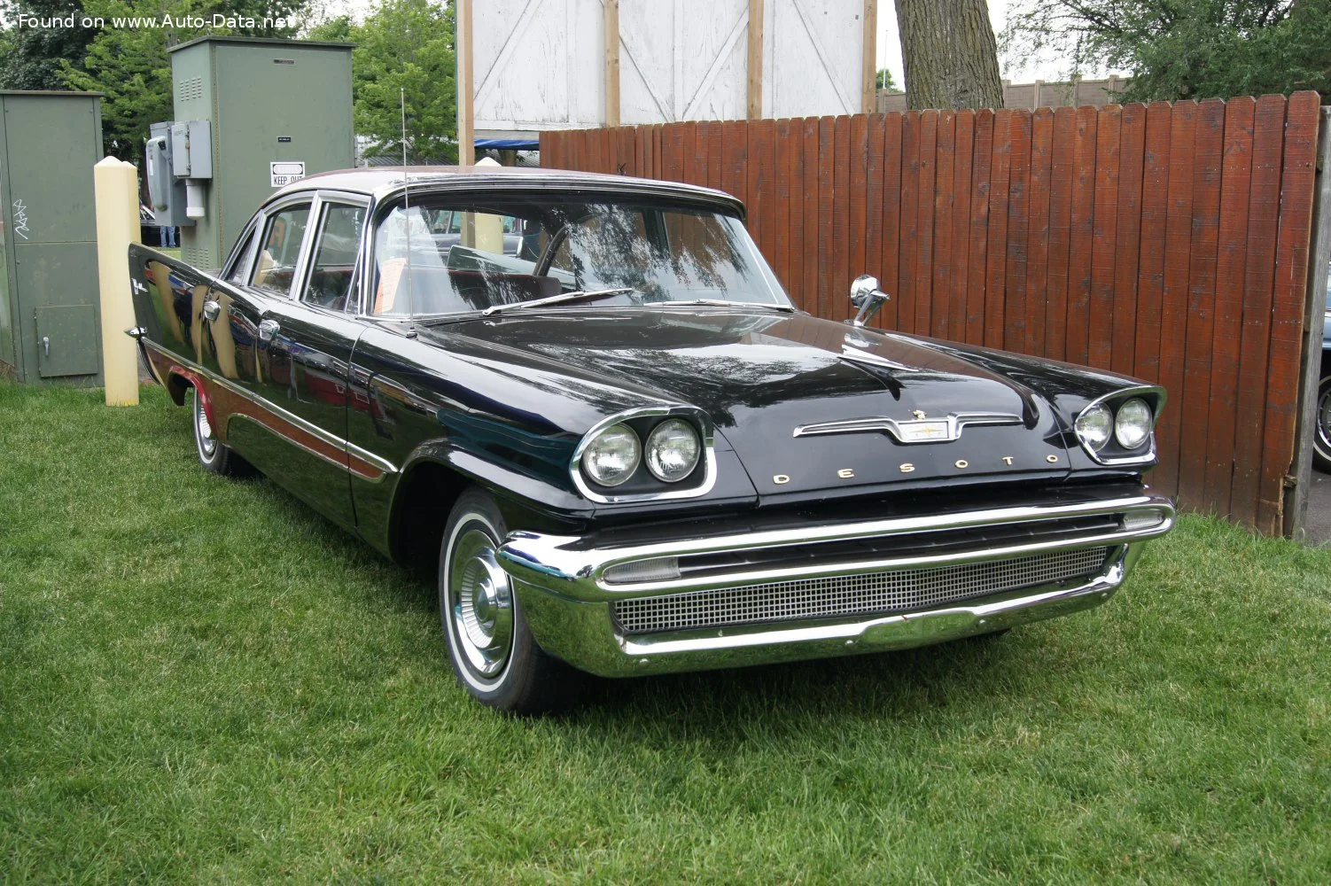DeSoto Firedome 5.6 V8 (270 Hp)1956 - 1957 thumbnail 14