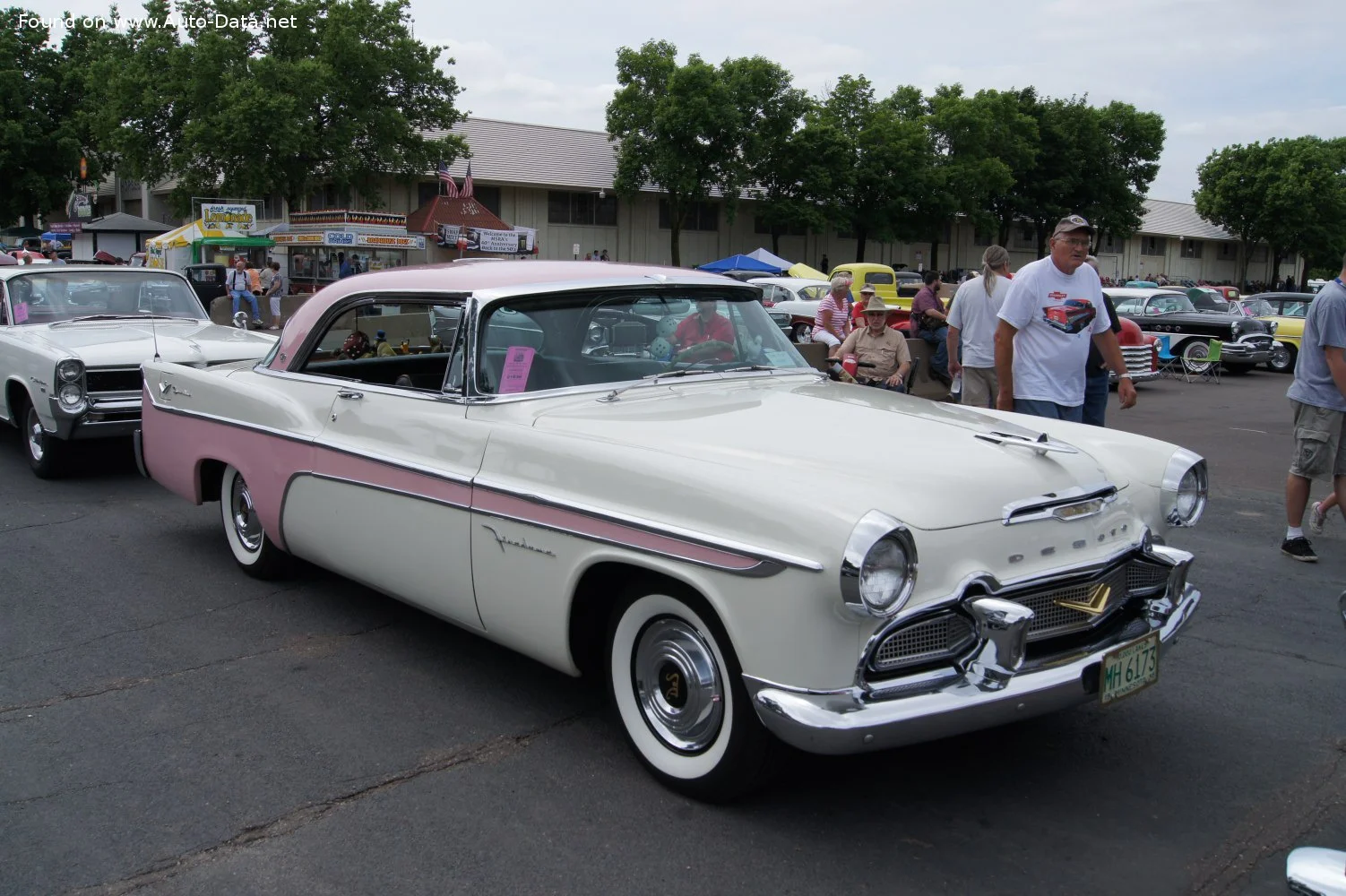 DeSoto Firedome 5.4 V8 (230 Hp)1955 - 1956 thumbnail 2