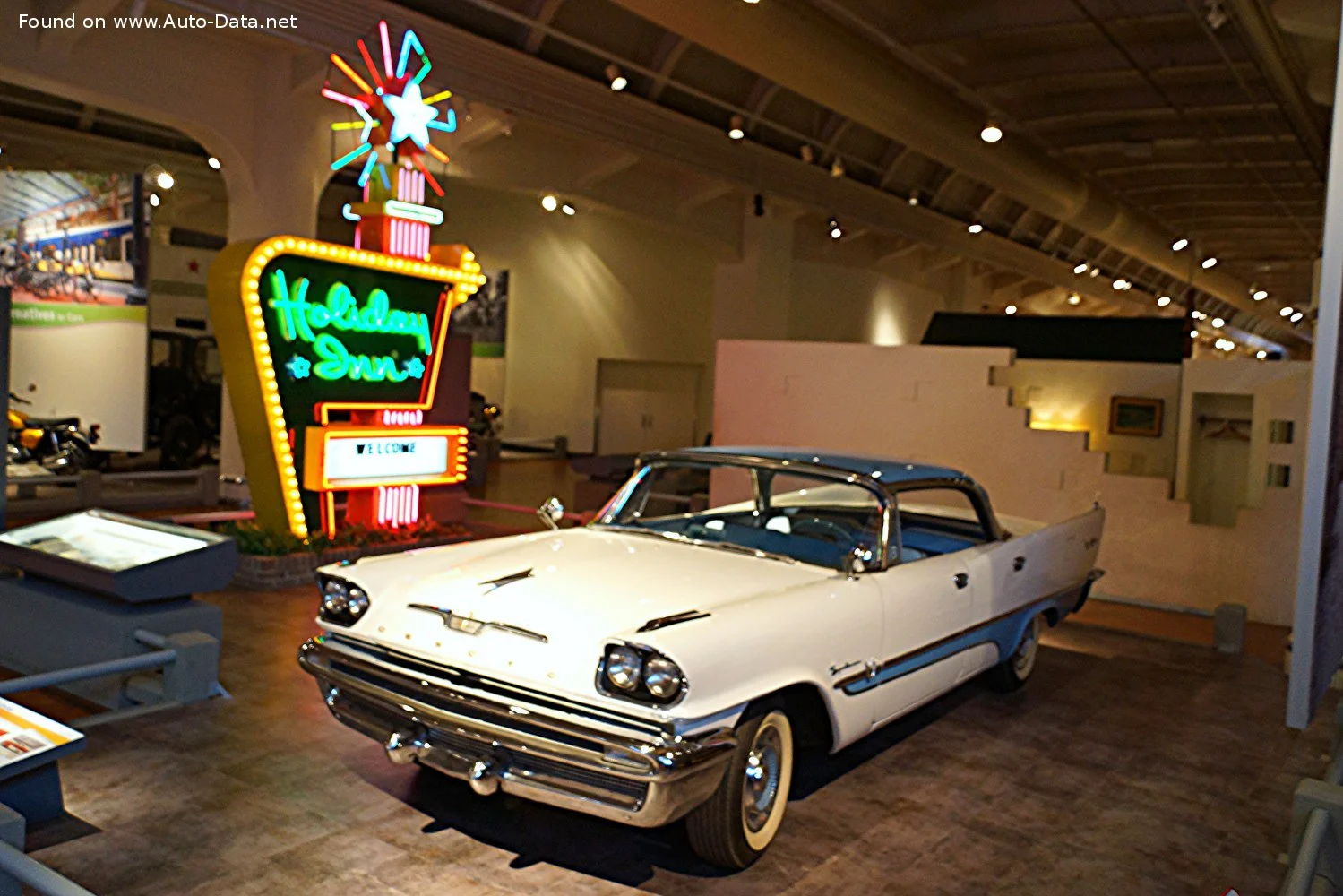 DeSoto Fireflite 5.6 V8 (295 Hp) TorqueFlite1956 - 1957 thumbnail 2