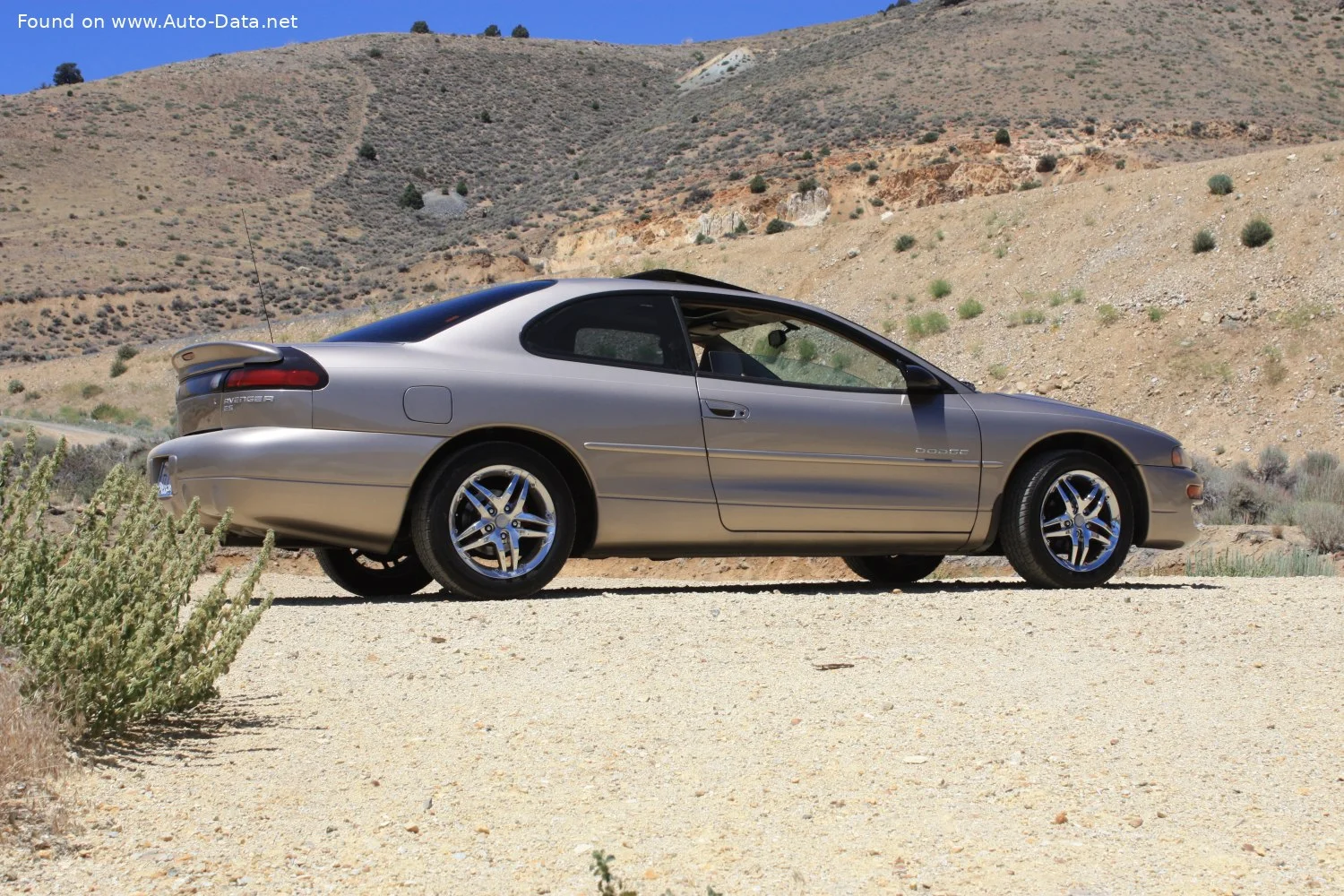 Dodge Avenger 2.0 (141 Hp)1994 - 2000 thumbnail 4