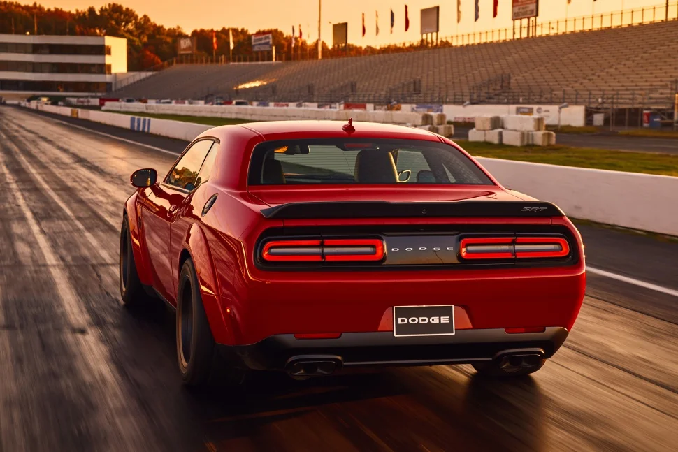 Dodge Challenger R/T 5.7 HEMI V8 (372 Hp) Automatic2014 - 2023 thumbnail 11