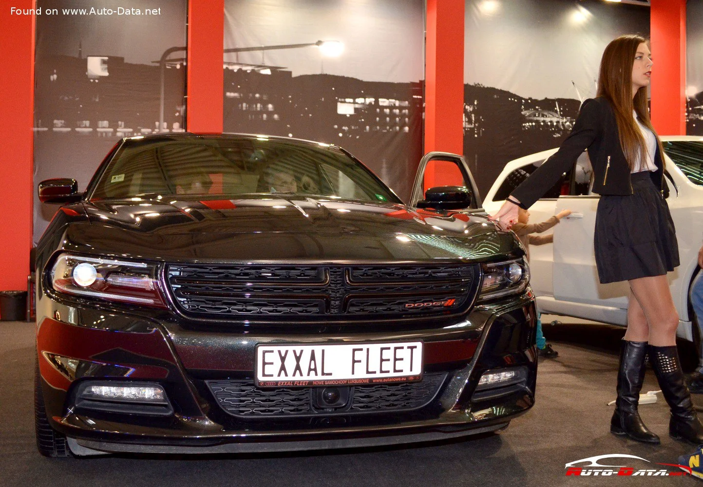 Dodge Charger R/T 5.7 HEMI V8 (370 Hp) Automatic2015 - 2018 thumbnail 2