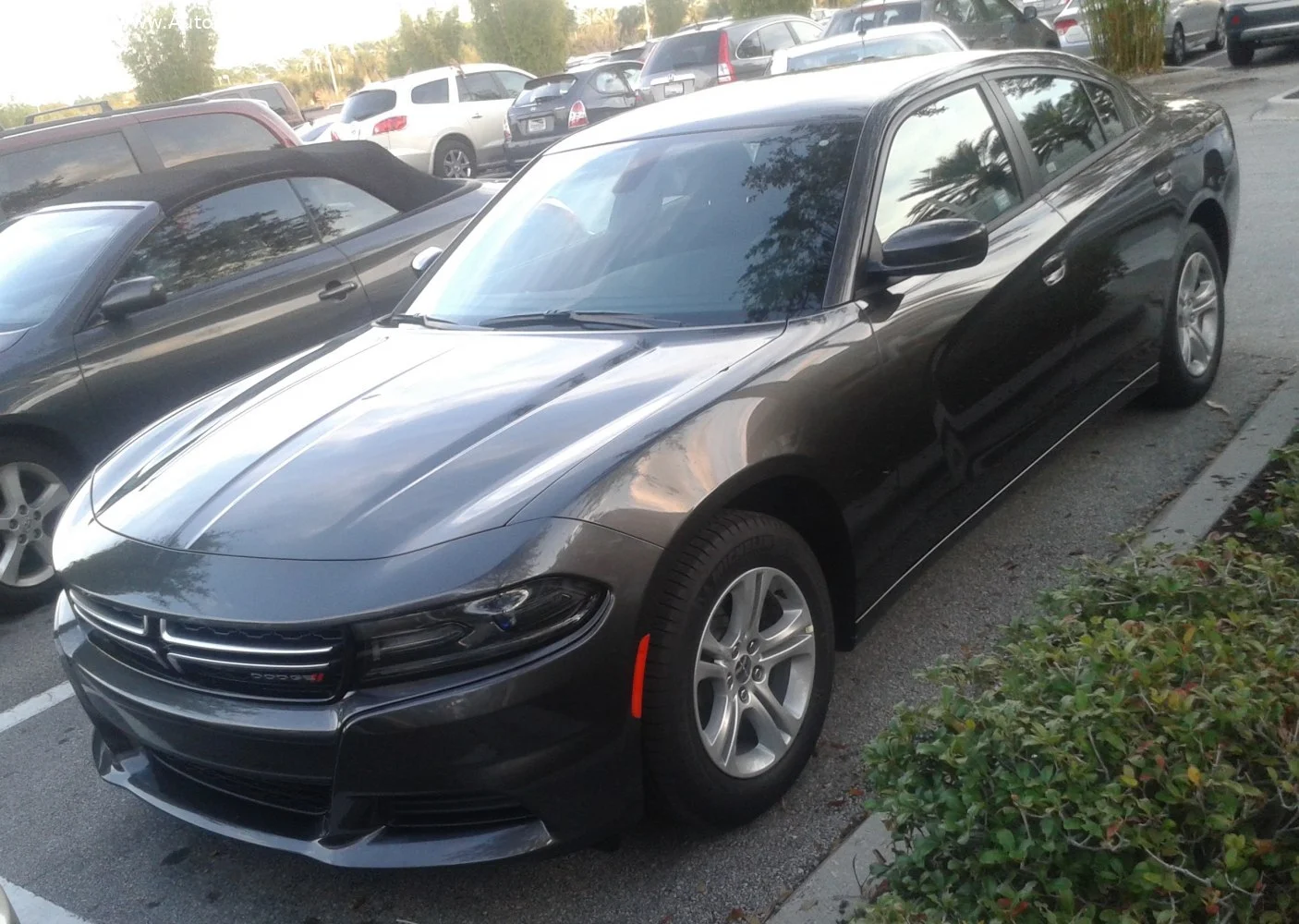 Dodge Charger R/T 5.7 HEMI V8 (370 Hp) Automatic2015 - 2018 thumbnail 17