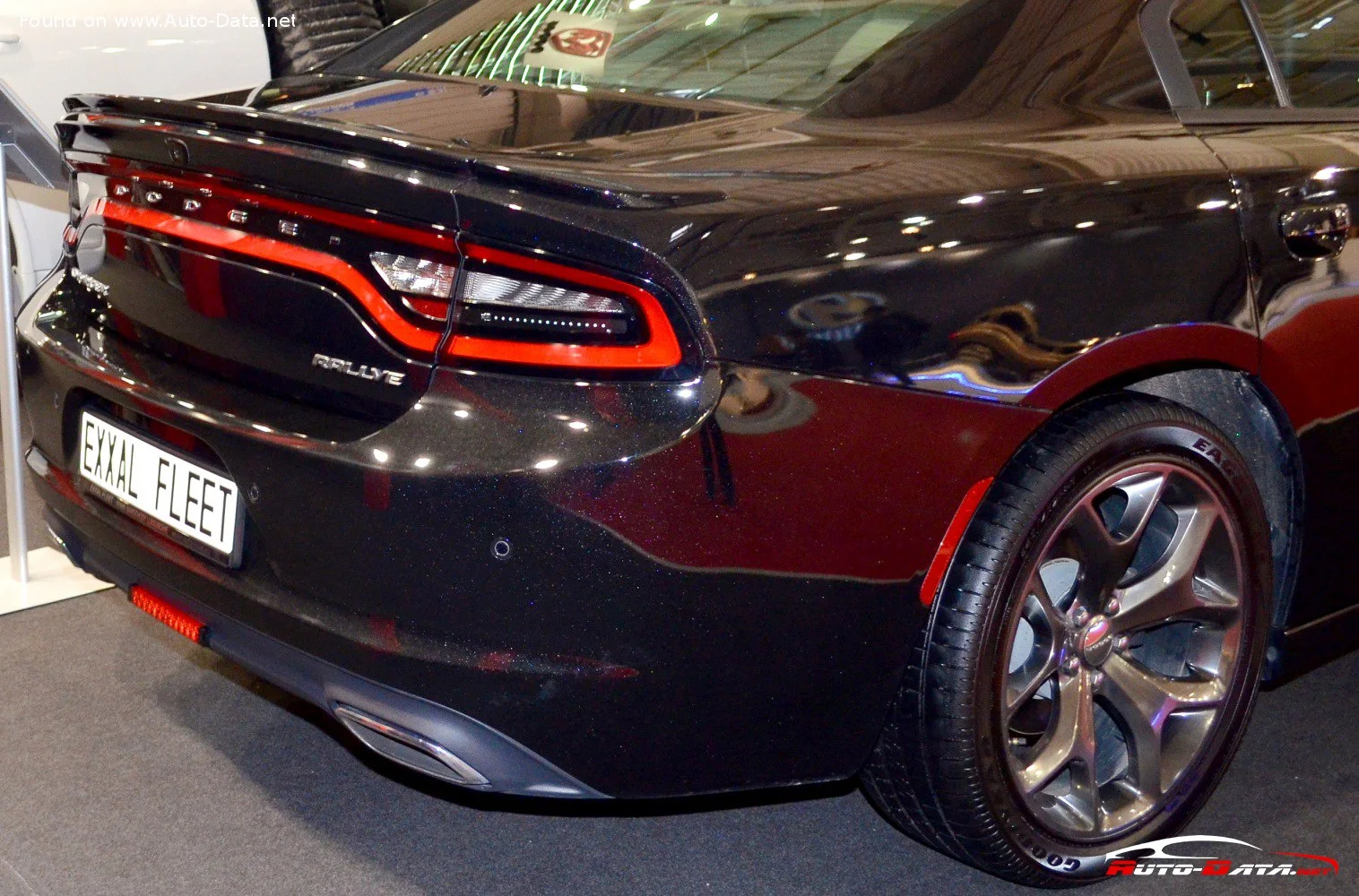 Dodge Charger R/T 5.7 HEMI V8 (370 Hp) Automatic2015 - 2018 thumbnail 7