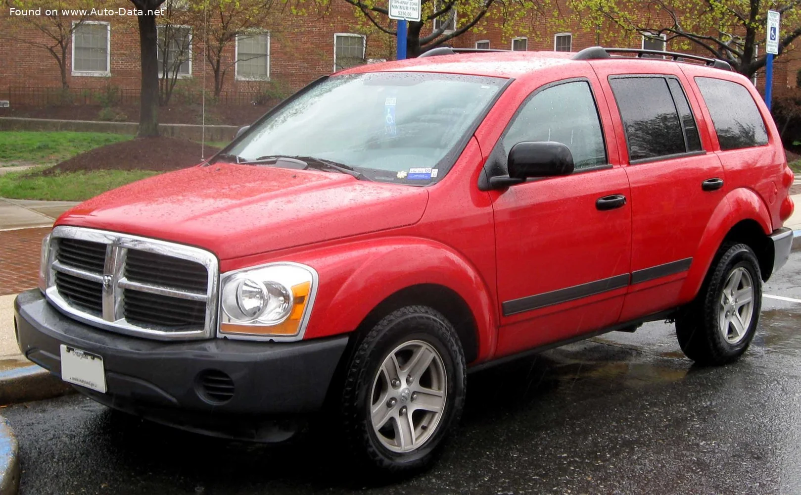 Dodge Durango 3.7 i V6 (214 Hp)2004 - 2006 thumbnail 2