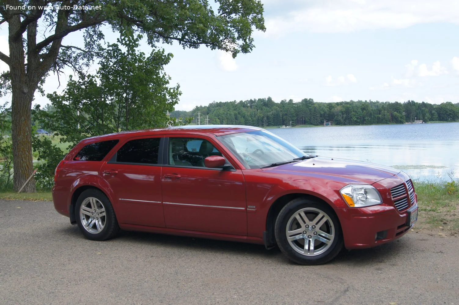 Dodge Magnum 2.7 i V6 24V (193 Hp)2003 - 2008 thumbnail 2