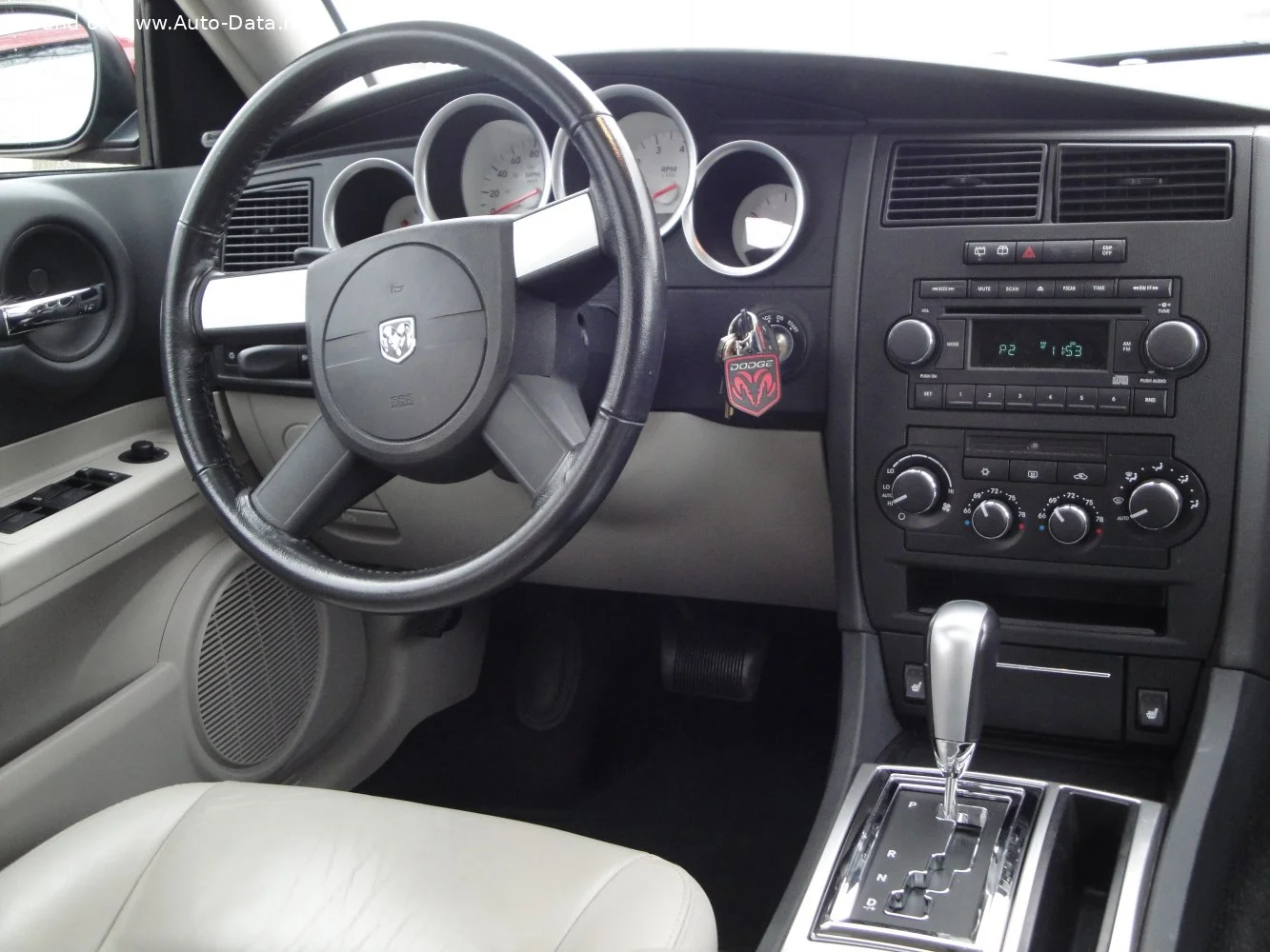 Dodge Magnum 2.7 i V6 24V (193 Hp)2003 - 2008 thumbnail 7